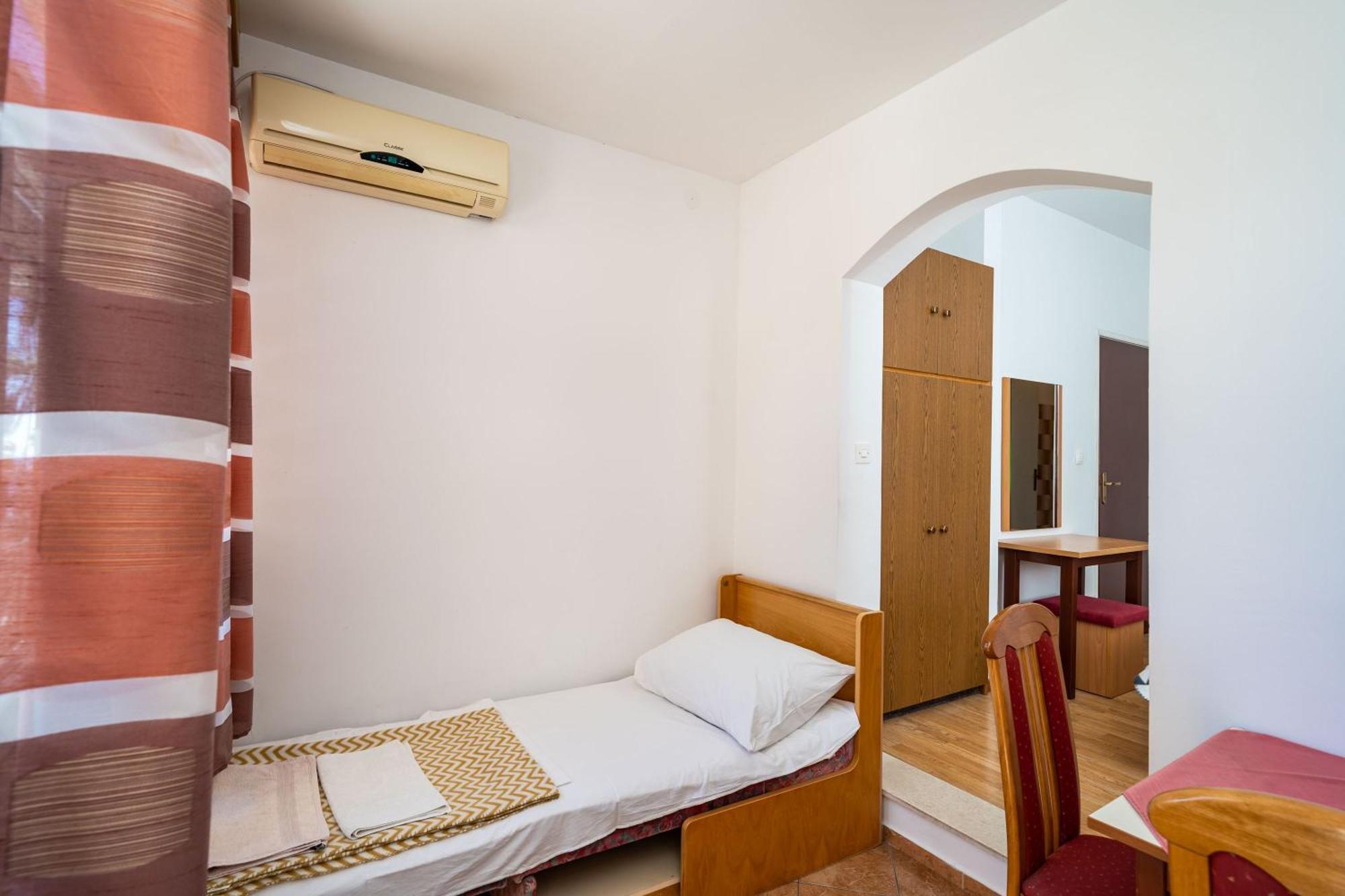 Apartments Klis Mlini Room photo