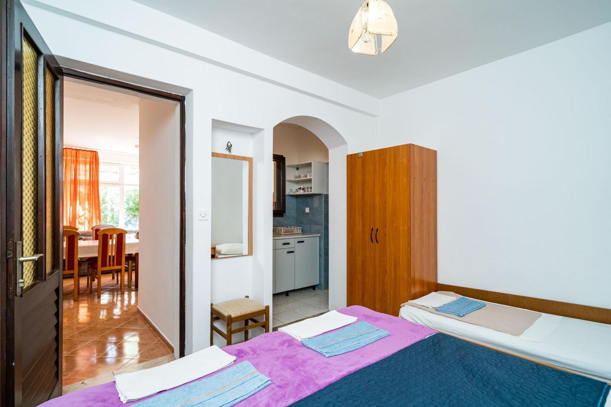 Apartments Klis Mlini Room photo
