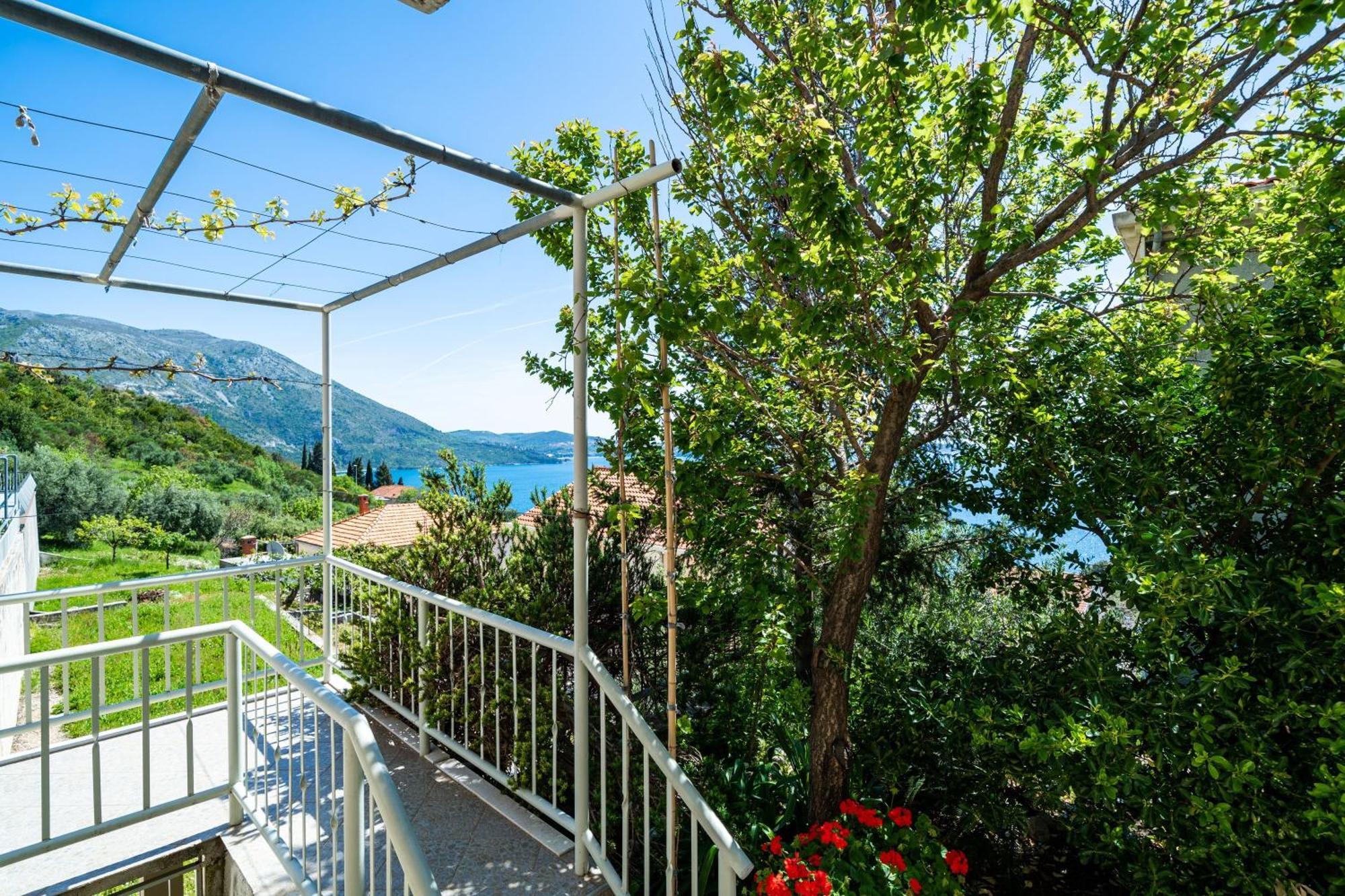 Apartments Klis Mlini Exterior photo